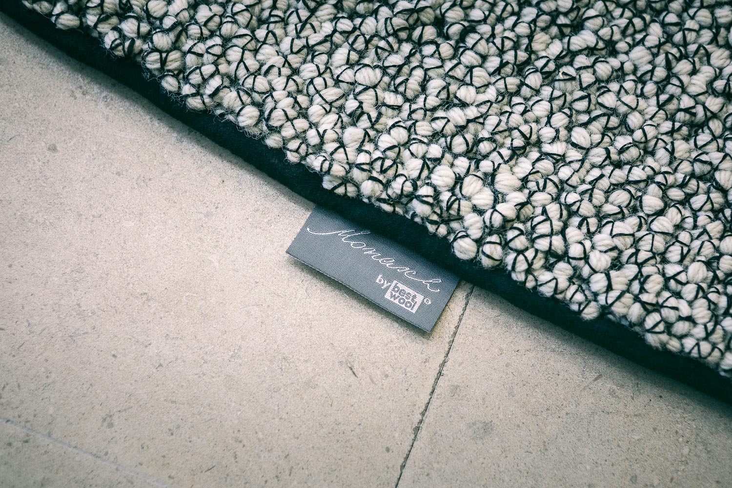 Tapijt etiket monasch by best wool